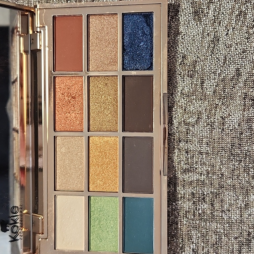 Artist palette treasured